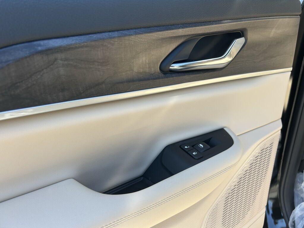 2025 Jeep Grand Cherokee Limited Crestwood KY