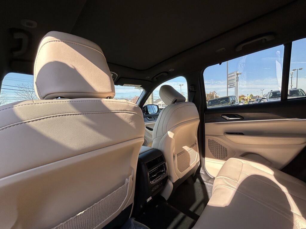 2025 Jeep Grand Cherokee Limited Crestwood KY