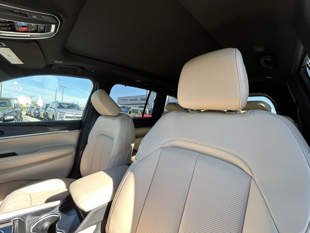 2025 Jeep Grand Cherokee Limited Crestwood KY