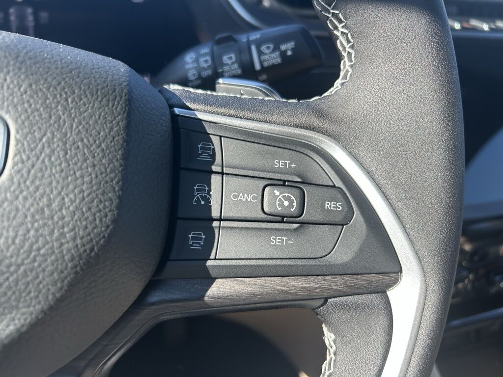 2025 Jeep Grand Cherokee Limited Crestwood KY