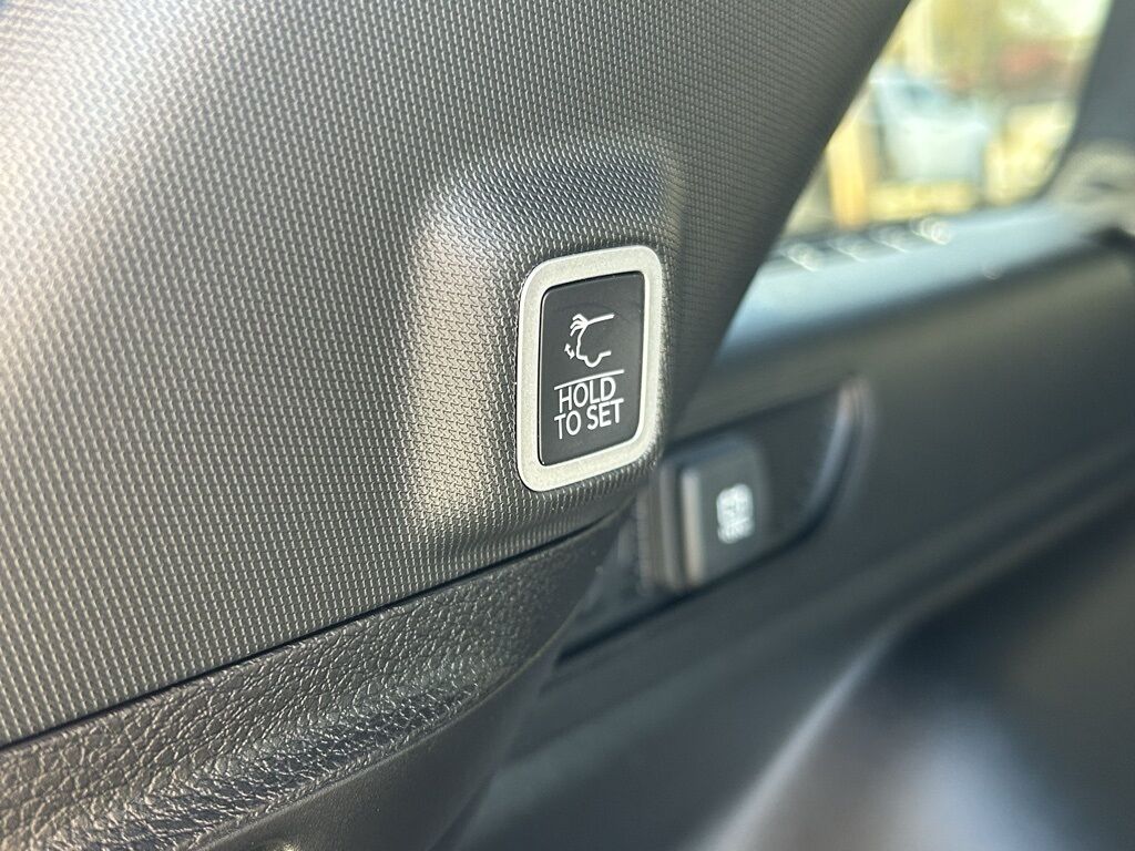 2025 Jeep Grand Cherokee Limited Crestwood KY