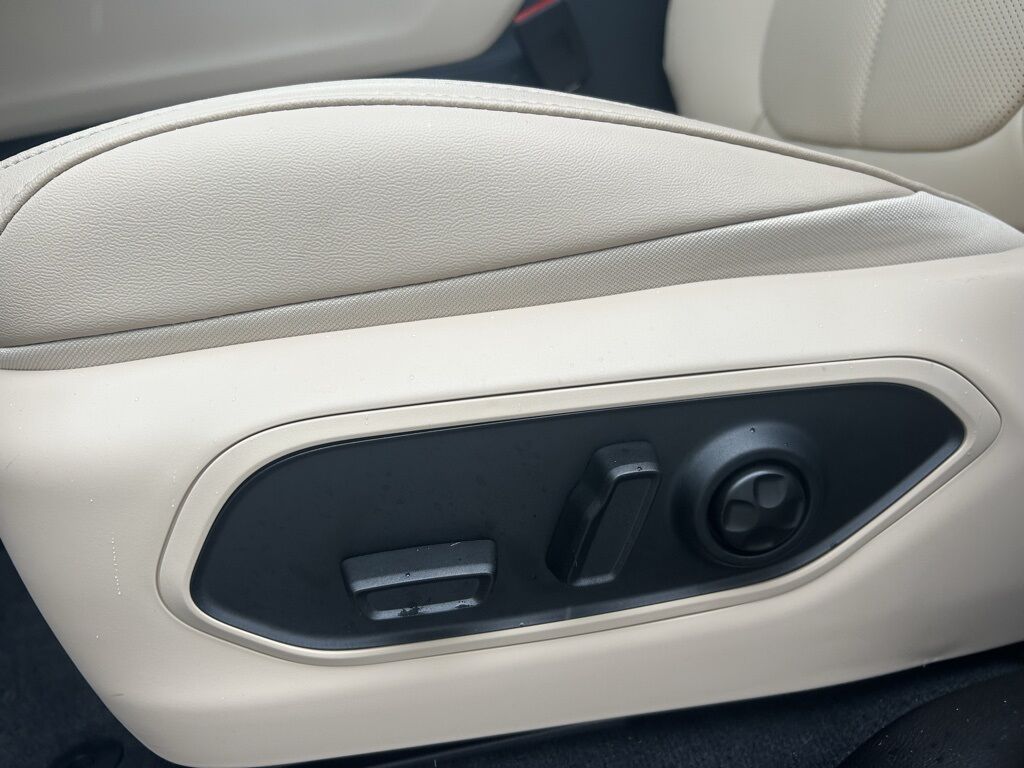 2025 Jeep Grand Cherokee Limited Crestwood KY