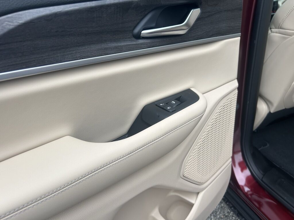 2025 Jeep Grand Cherokee Limited Crestwood KY
