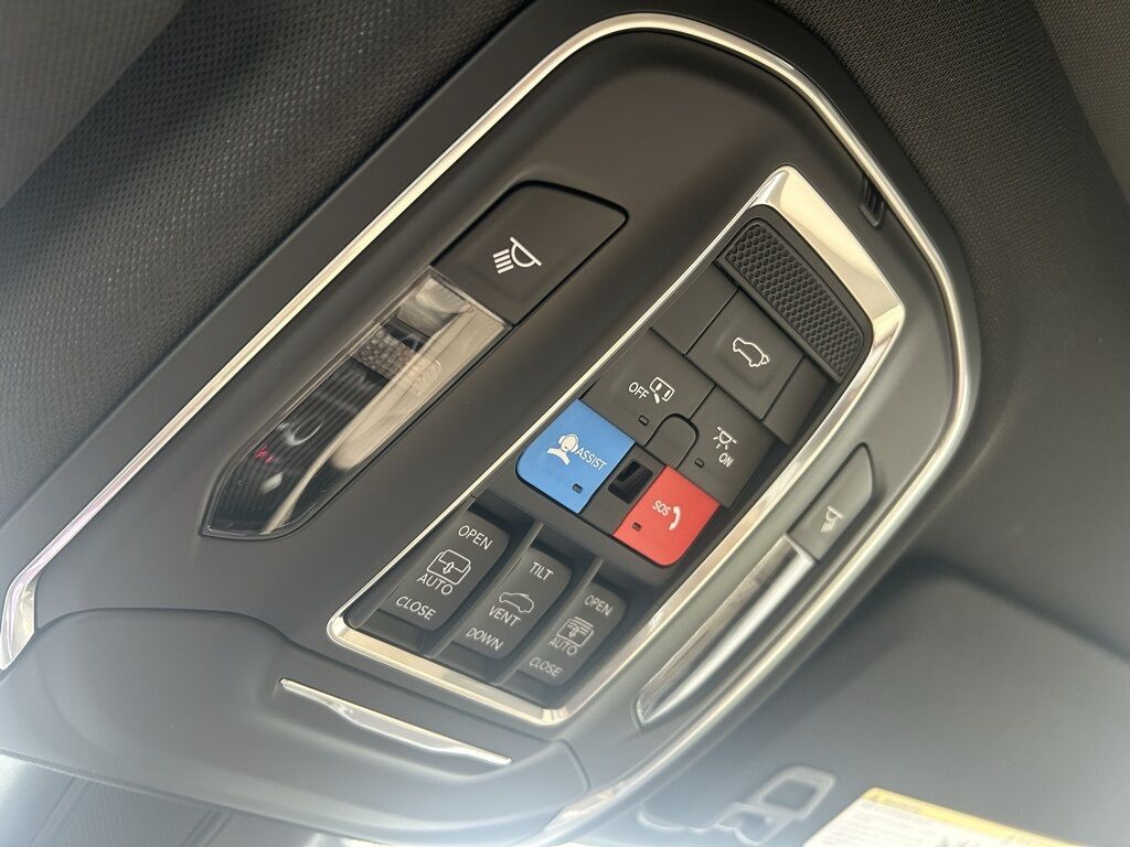2025 Jeep Grand Cherokee Limited Crestwood KY