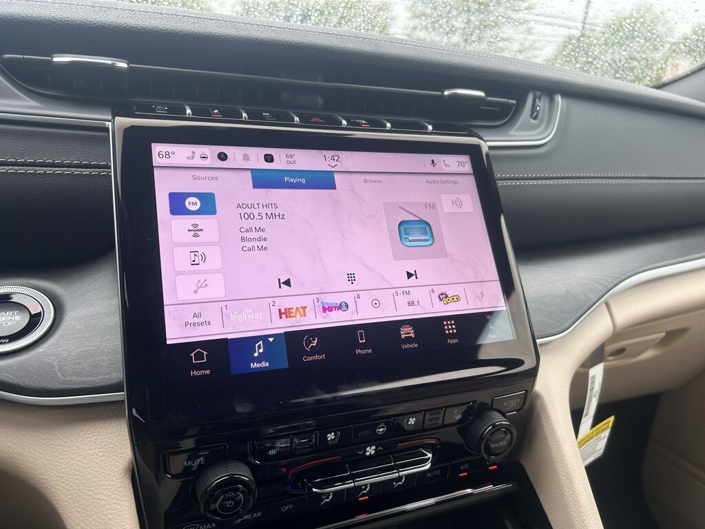 2025 Jeep Grand Cherokee Limited Crestwood KY