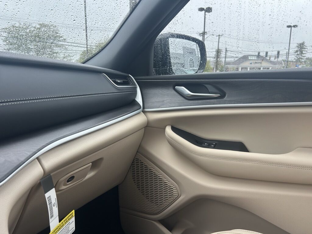 2025 Jeep Grand Cherokee Limited Crestwood KY