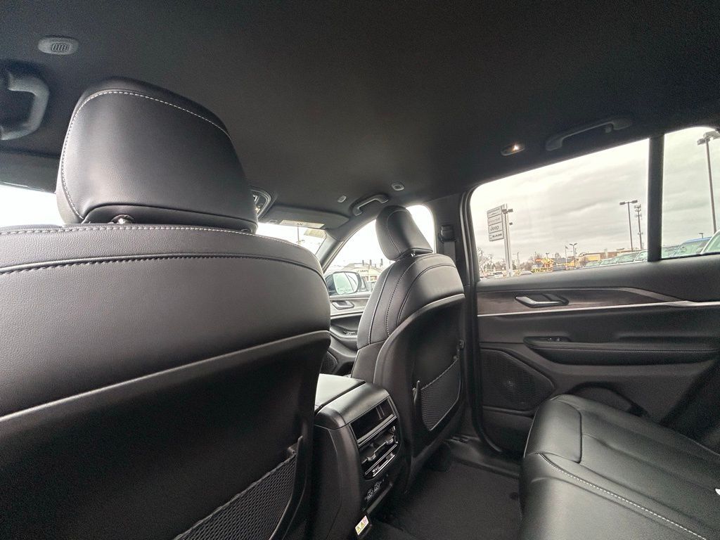 2025 Jeep Grand Cherokee Limited Crestwood KY