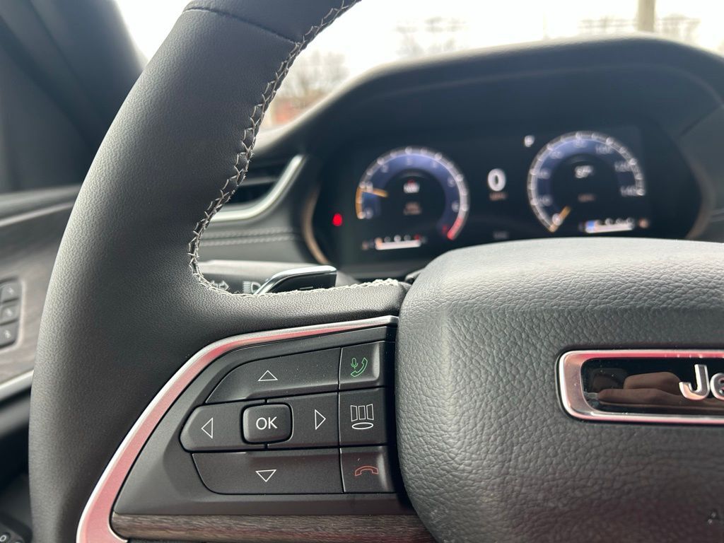 2025 Jeep Grand Cherokee Limited Crestwood KY