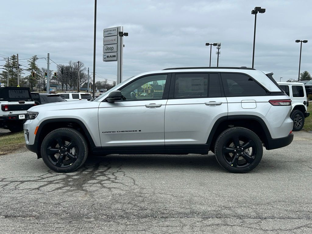 2025 Jeep Grand Cherokee Limited Crestwood KY