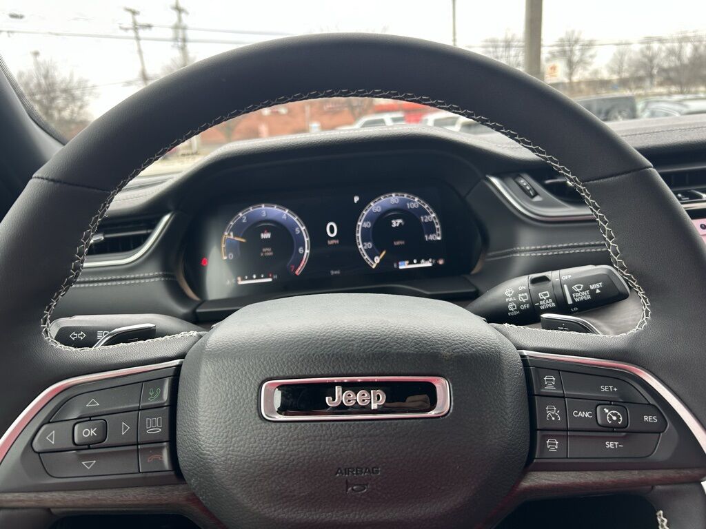 2025 Jeep Grand Cherokee Limited Crestwood KY
