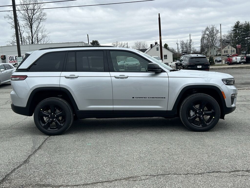 2025 Jeep Grand Cherokee Limited Crestwood KY