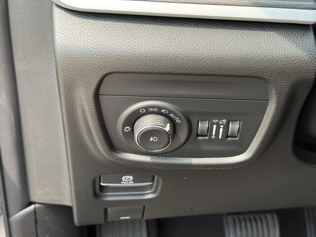 2025 Jeep Grand Cherokee Limited Crestwood KY