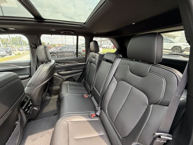 2025 Jeep Grand Cherokee Limited Crestwood KY