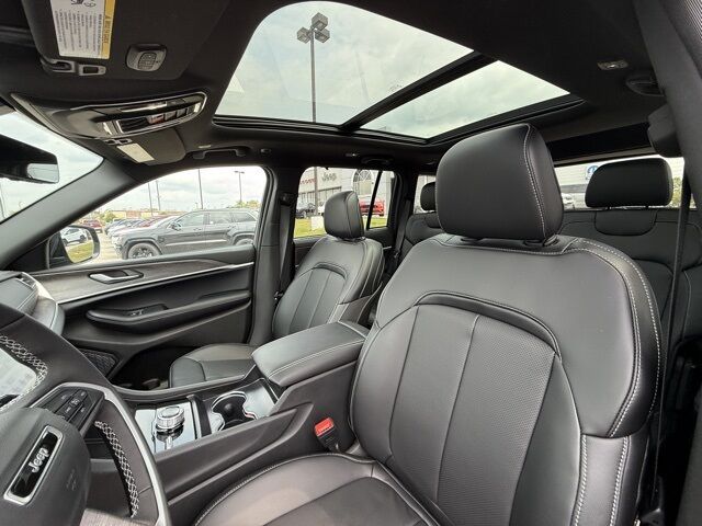 2025 Jeep Grand Cherokee Limited Crestwood KY