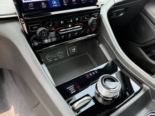 2025 Jeep Grand Cherokee Limited Crestwood KY
