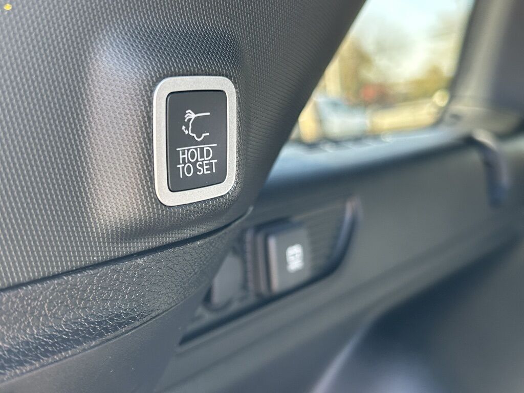 2025 Jeep Grand Cherokee Limited Crestwood KY