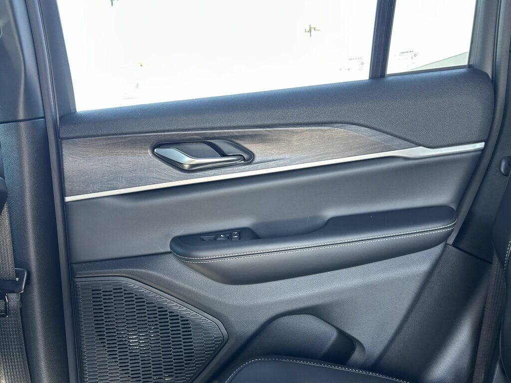 2025 Jeep Grand Cherokee Limited Crestwood KY