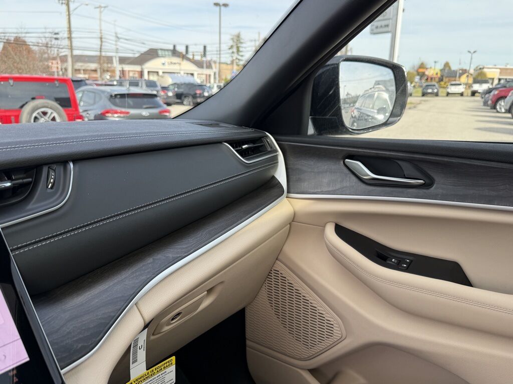 2025 Jeep Grand Cherokee Limited Crestwood KY