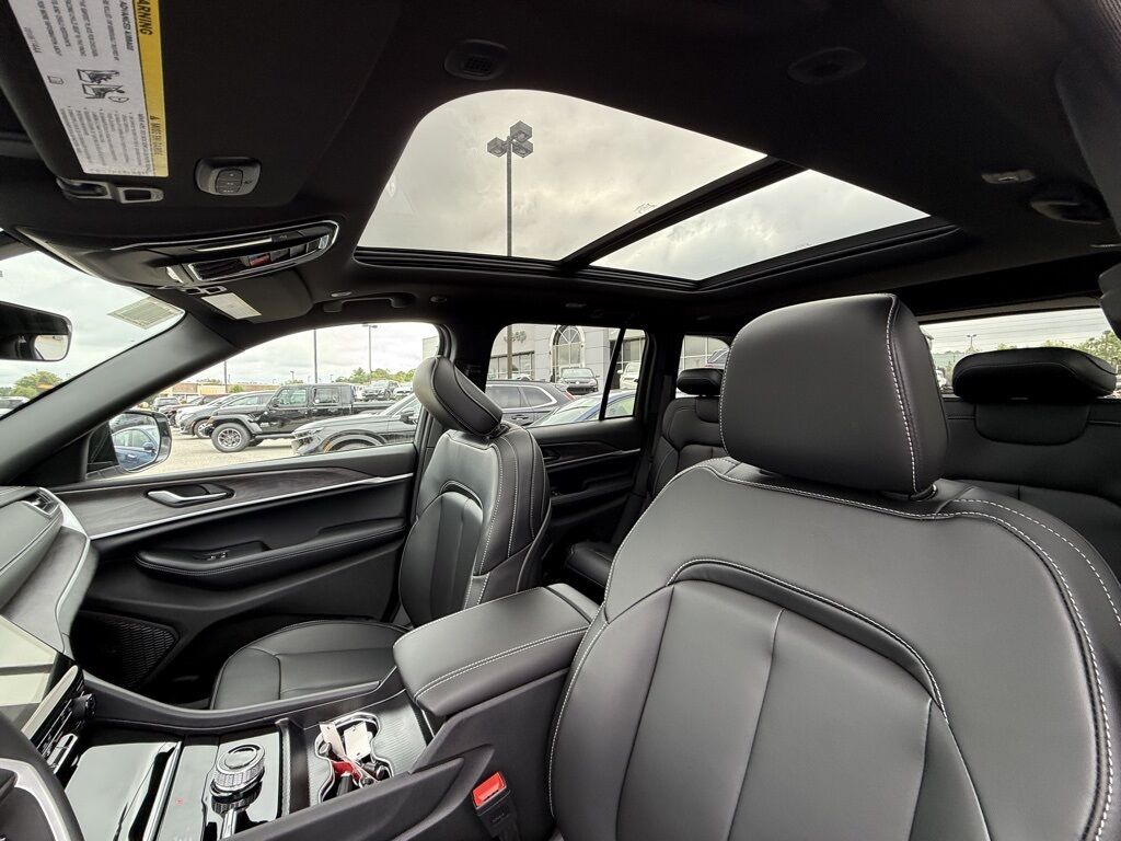 2025 Jeep Grand Cherokee Limited Crestwood KY