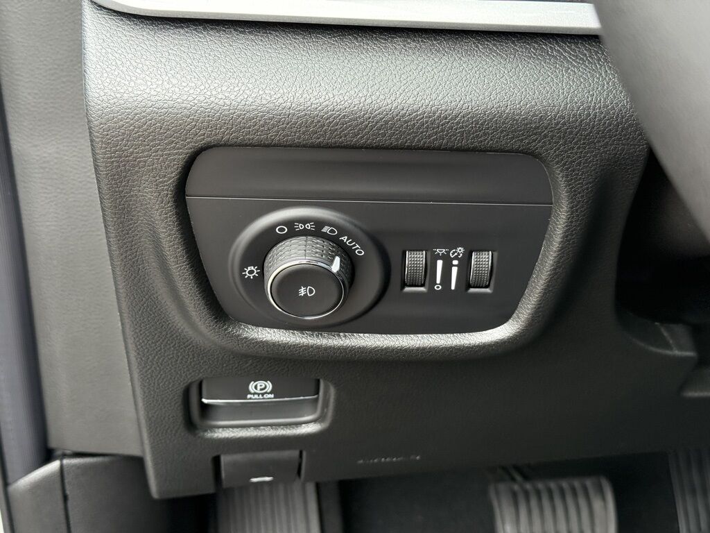 2025 Jeep Grand Cherokee Limited Crestwood KY