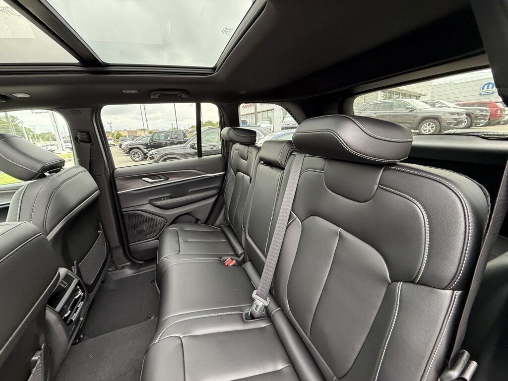 2025 Jeep Grand Cherokee Limited Crestwood KY