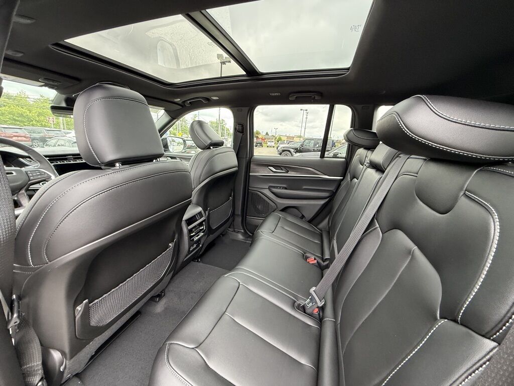 2025 Jeep Grand Cherokee Limited Crestwood KY