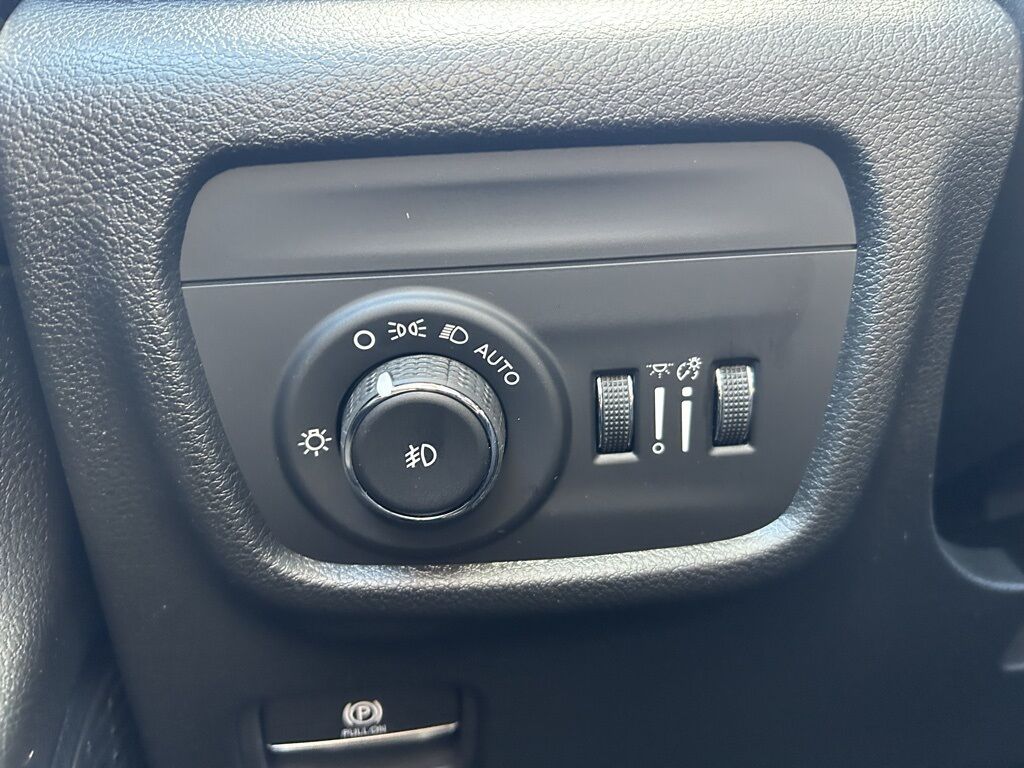 2025 Jeep Grand Cherokee Limited Crestwood KY