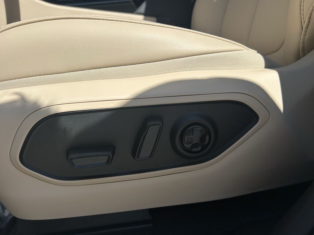 2025 Jeep Grand Cherokee Limited Crestwood KY