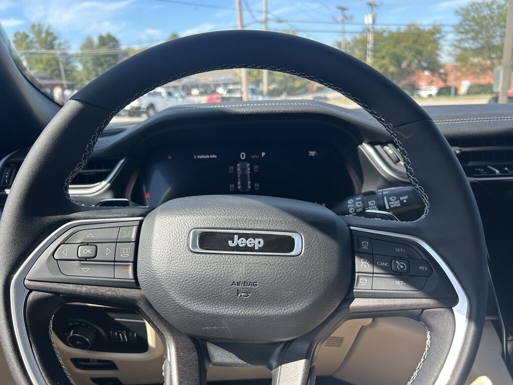 2025 Jeep Grand Cherokee Limited Crestwood KY