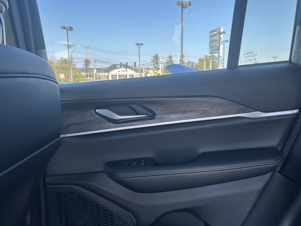2025 Jeep Grand Cherokee Limited Crestwood KY
