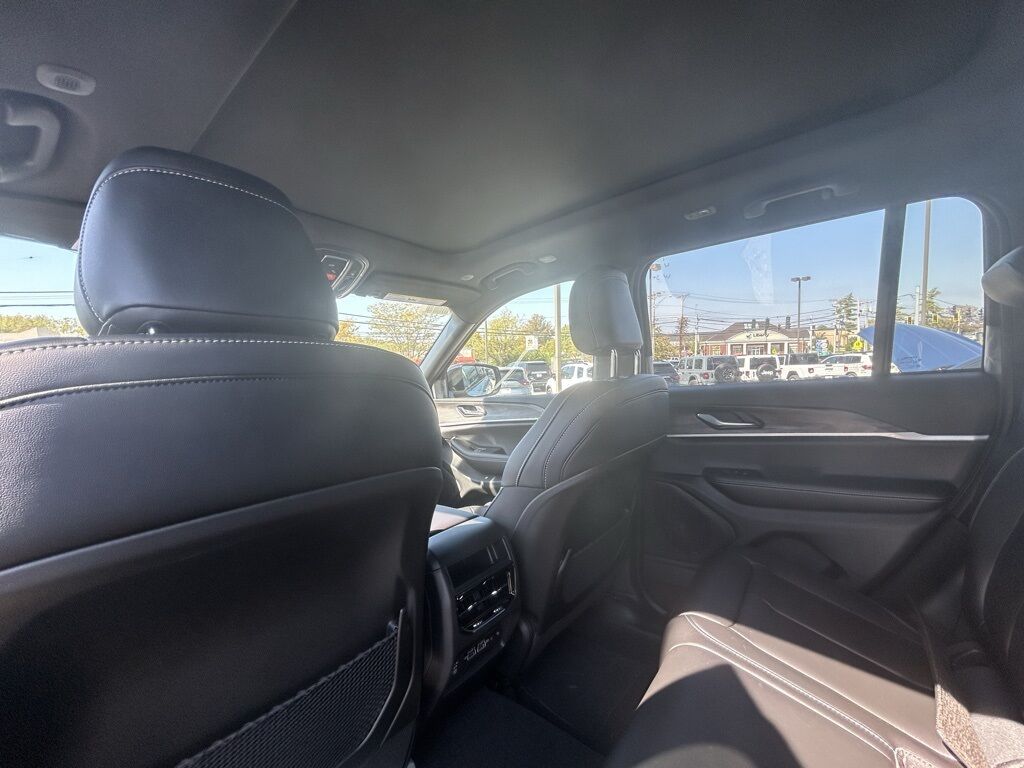2025 Jeep Grand Cherokee Limited Crestwood KY