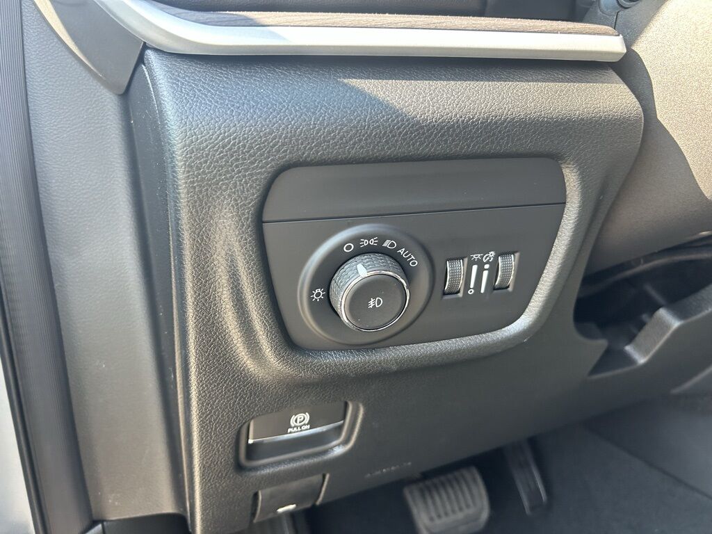 2025 Jeep Grand Cherokee Limited Crestwood KY