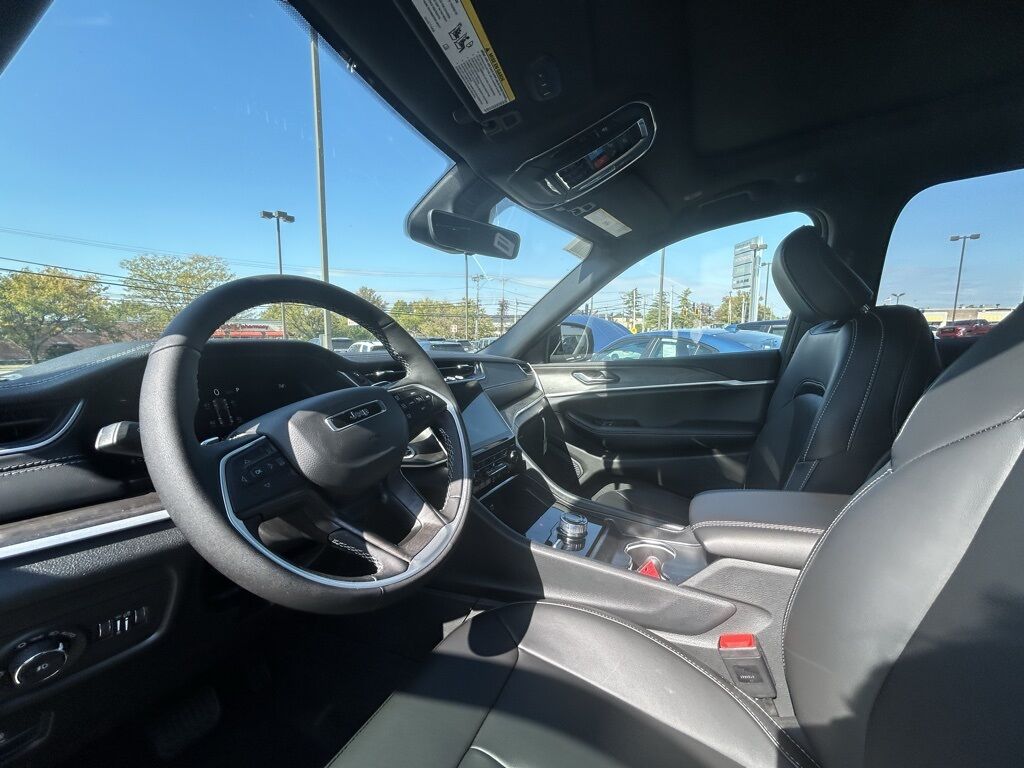 2025 Jeep Grand Cherokee Limited Crestwood KY