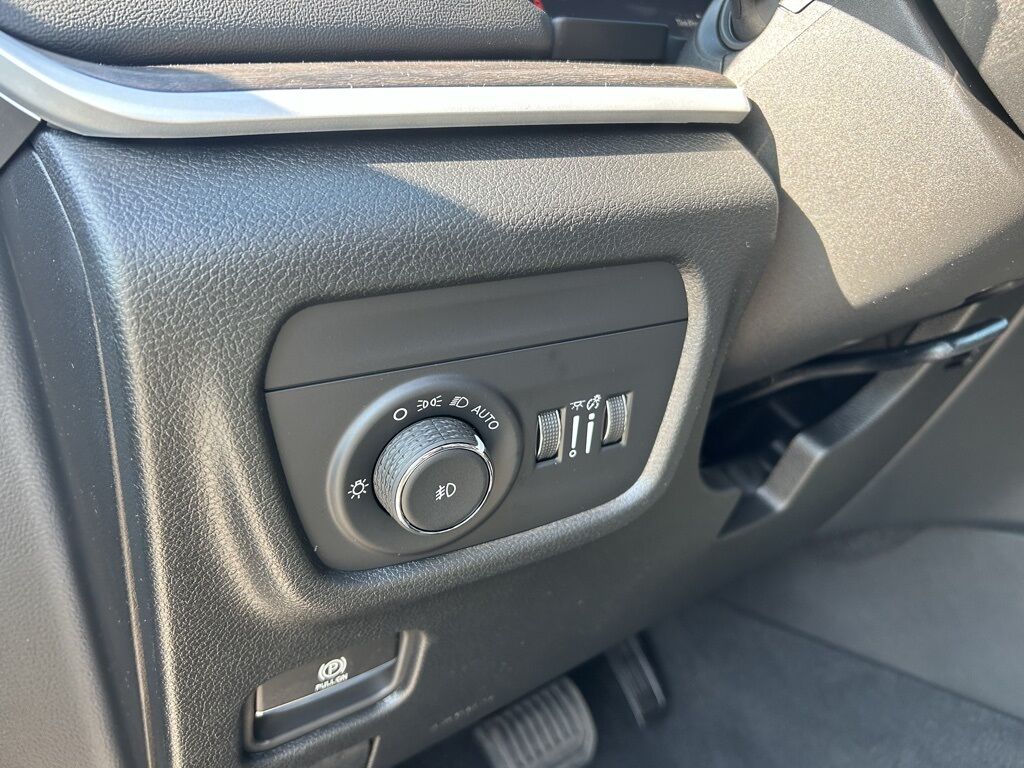 2025 Jeep Grand Cherokee Limited Crestwood KY