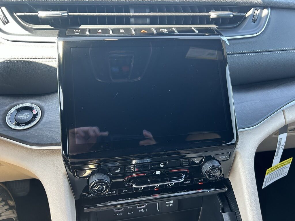 2025 Jeep Grand Cherokee Limited Crestwood KY