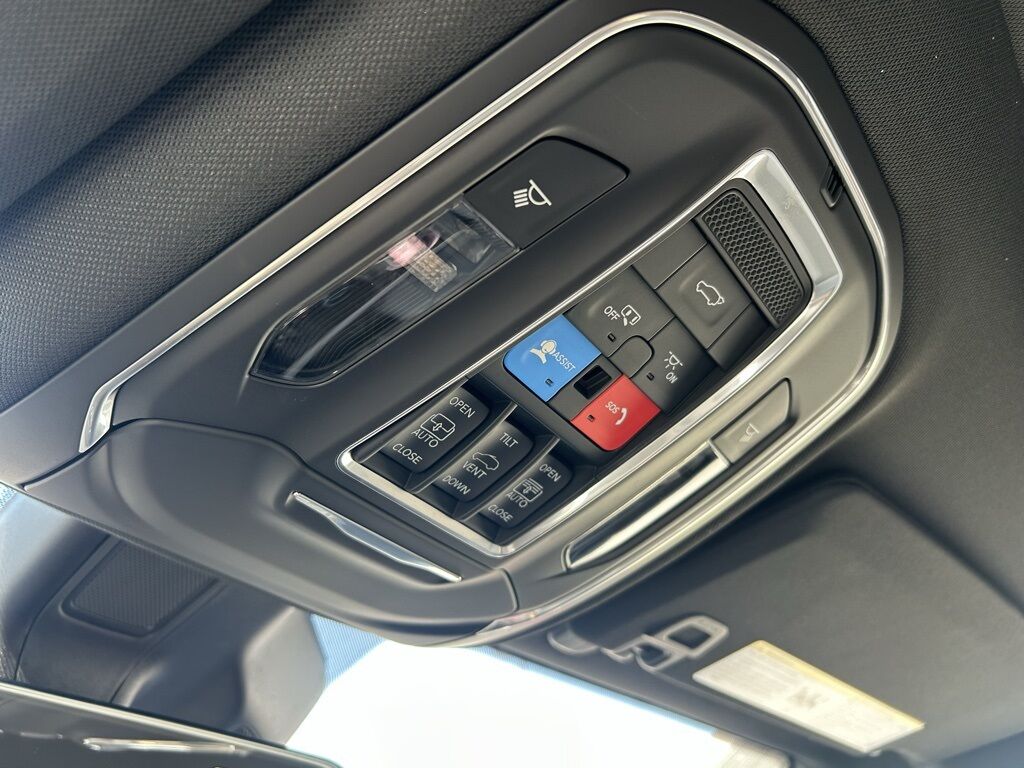 2025 Jeep Grand Cherokee Limited Crestwood KY