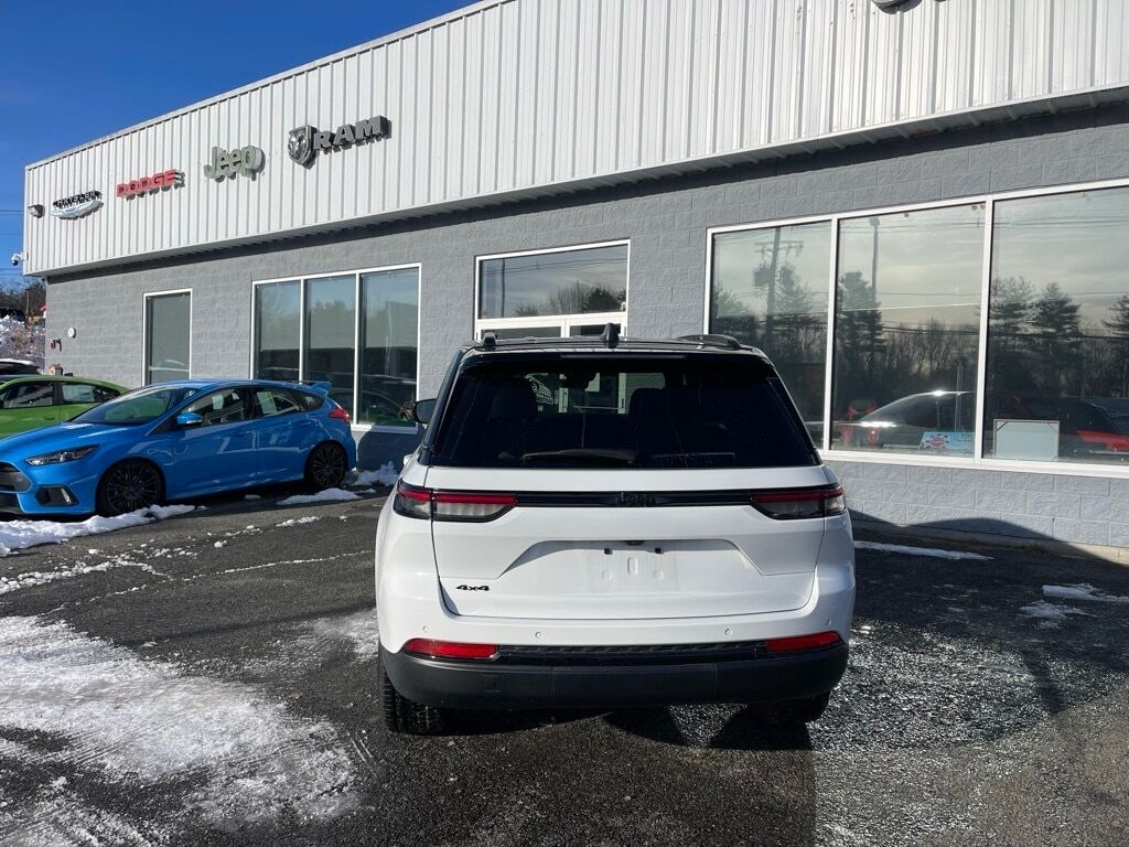 2025 Jeep Grand Cherokee Limited Orange MA