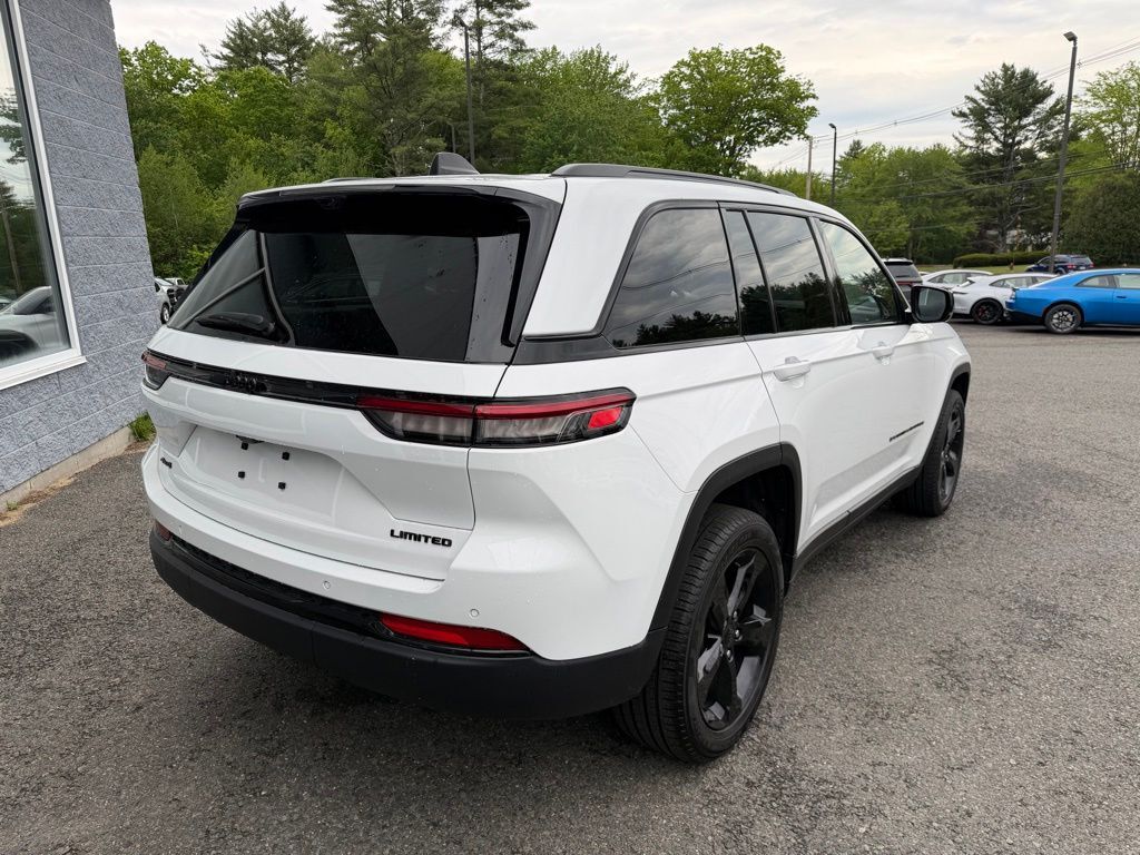 2025 Jeep Grand Cherokee Limited Orange MA