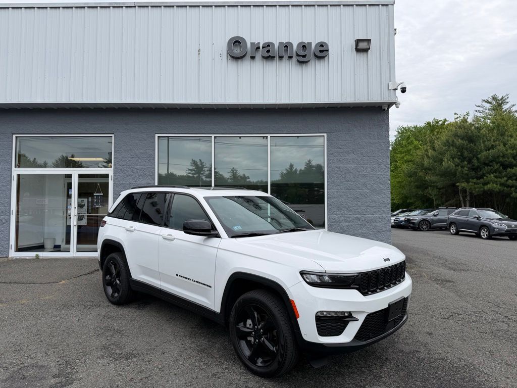 2025 Jeep Grand Cherokee Limited Orange MA