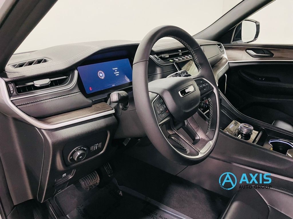 2025 Jeep Grand Cherokee Limited Jersey City NJ