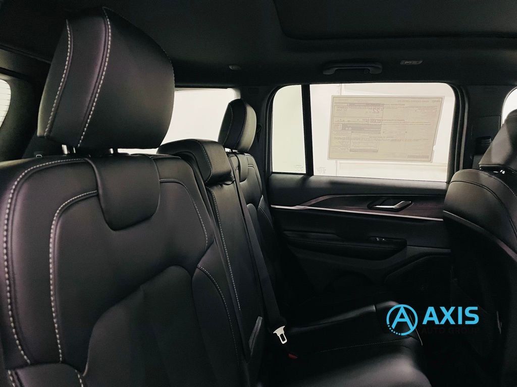 2025 Jeep Grand Cherokee Limited Jersey City NJ