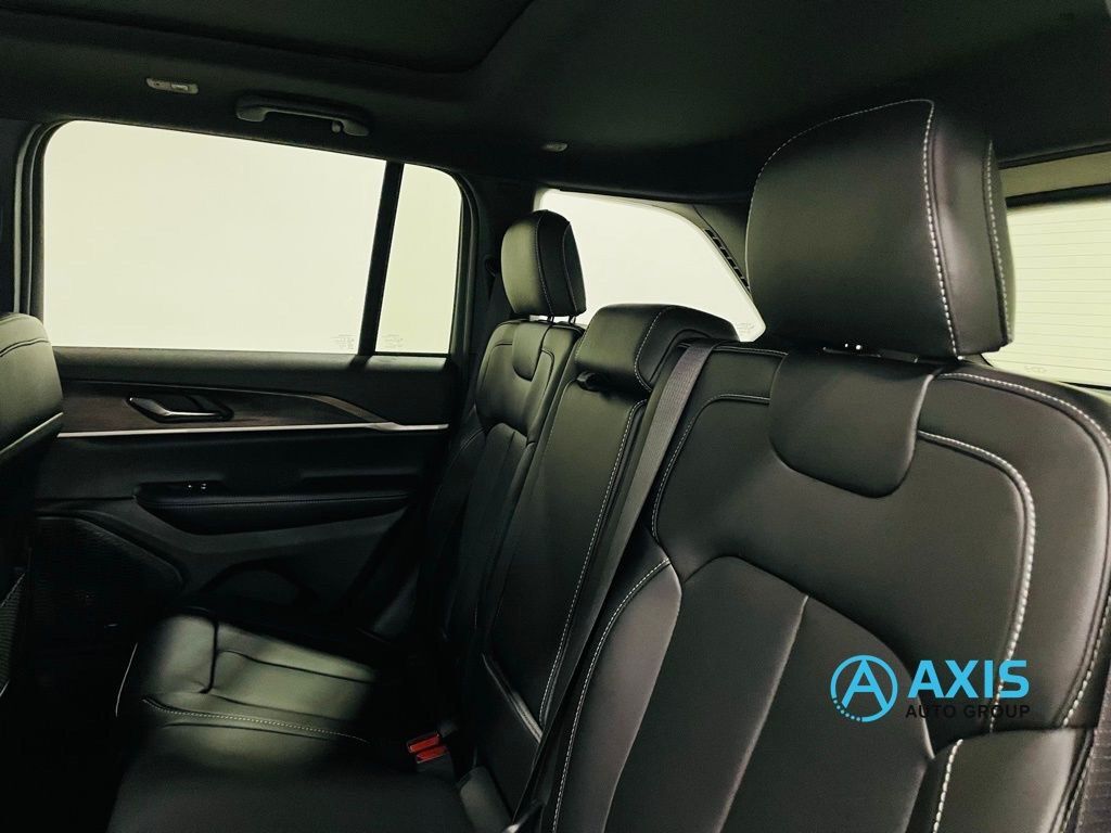 2025 Jeep Grand Cherokee Limited Jersey City NJ