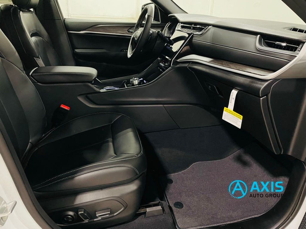 2025 Jeep Grand Cherokee Limited Jersey City NJ