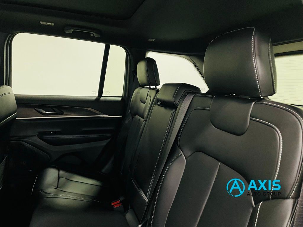 2025 Jeep Grand Cherokee Limited Jersey City NJ