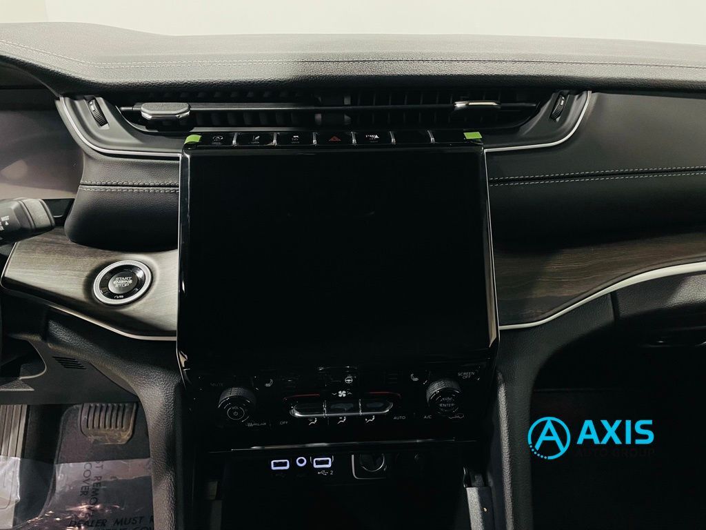 2025 Jeep Grand Cherokee Limited Jersey City NJ