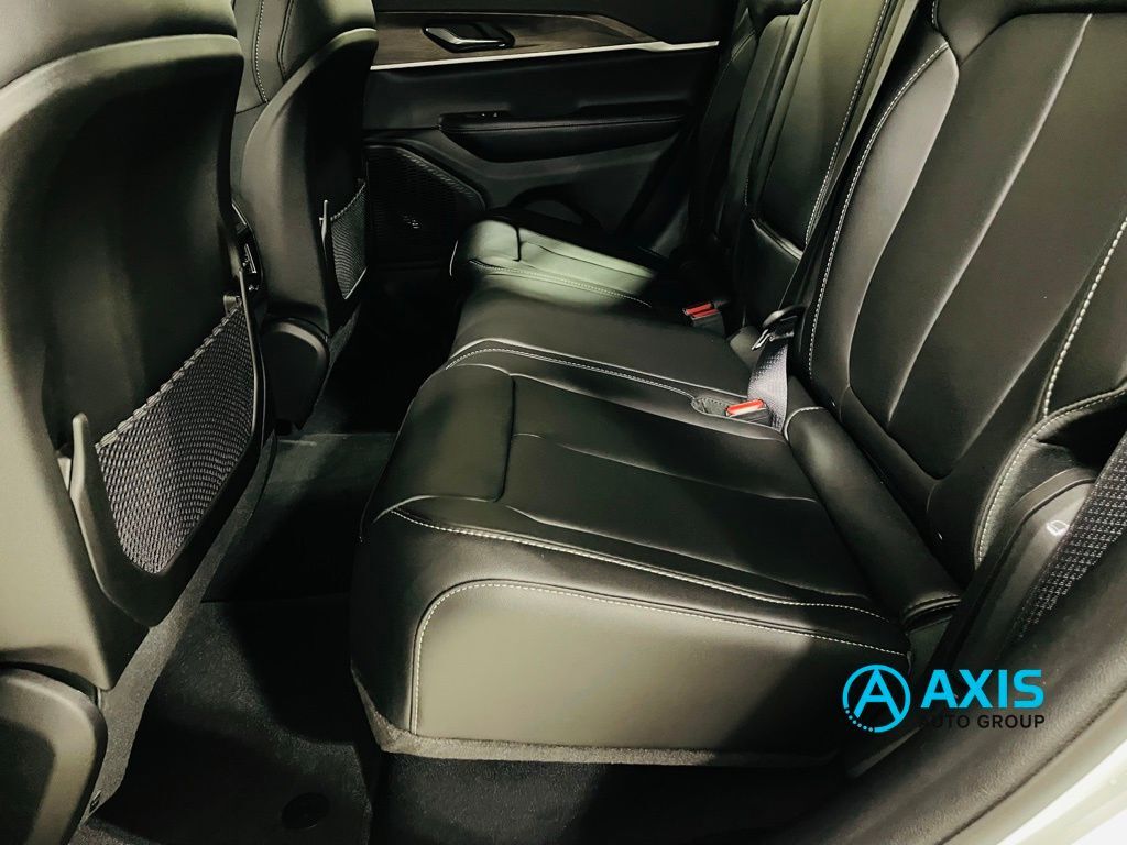 2025 Jeep Grand Cherokee Limited Jersey City NJ