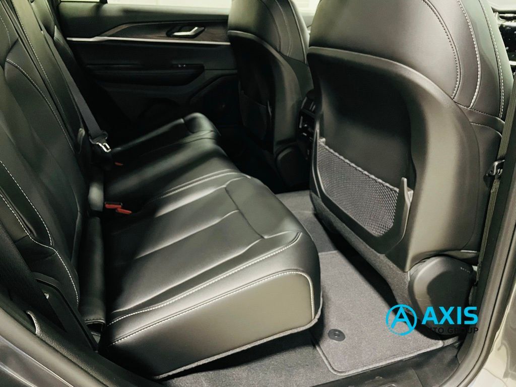 2025 Jeep Grand Cherokee Limited Jersey City NJ