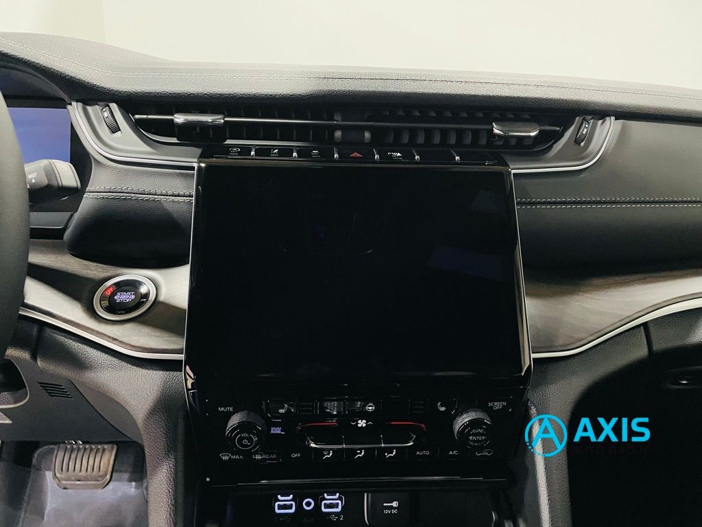 2025 Jeep Grand Cherokee Limited Jersey City NJ