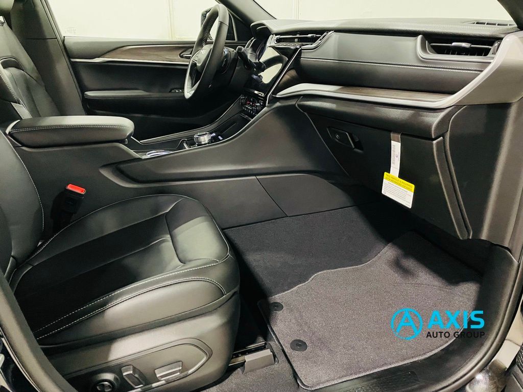 2025 Jeep Grand Cherokee Limited Jersey City NJ