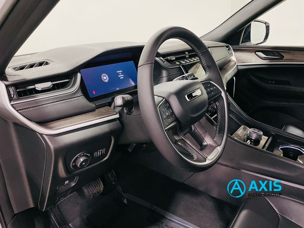 2025 Jeep Grand Cherokee Limited Jersey City NJ